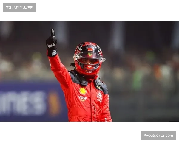 塞恩斯新加坡站防守大师课 展现车手攻防多维能力